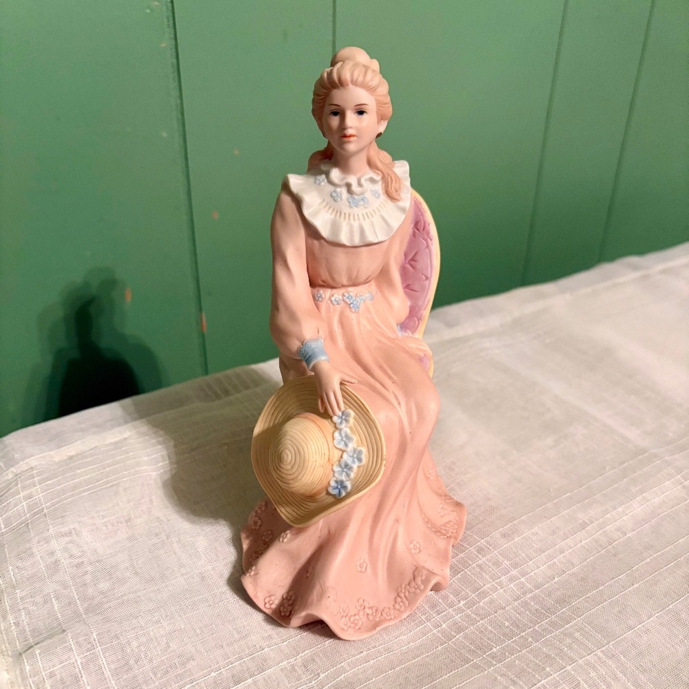 Vtg Homco Home Interiors Victorian Lady Courtneys Dream 1439 Porcelain Figurine